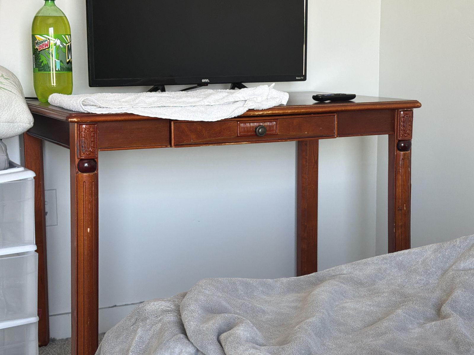 Used desk