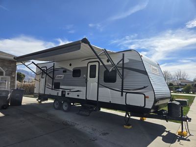 FAMILY BUNKHOUSE! 2017 Coleman Lantern 263BH – Loaded, Clean, Ready to Camp TODAY