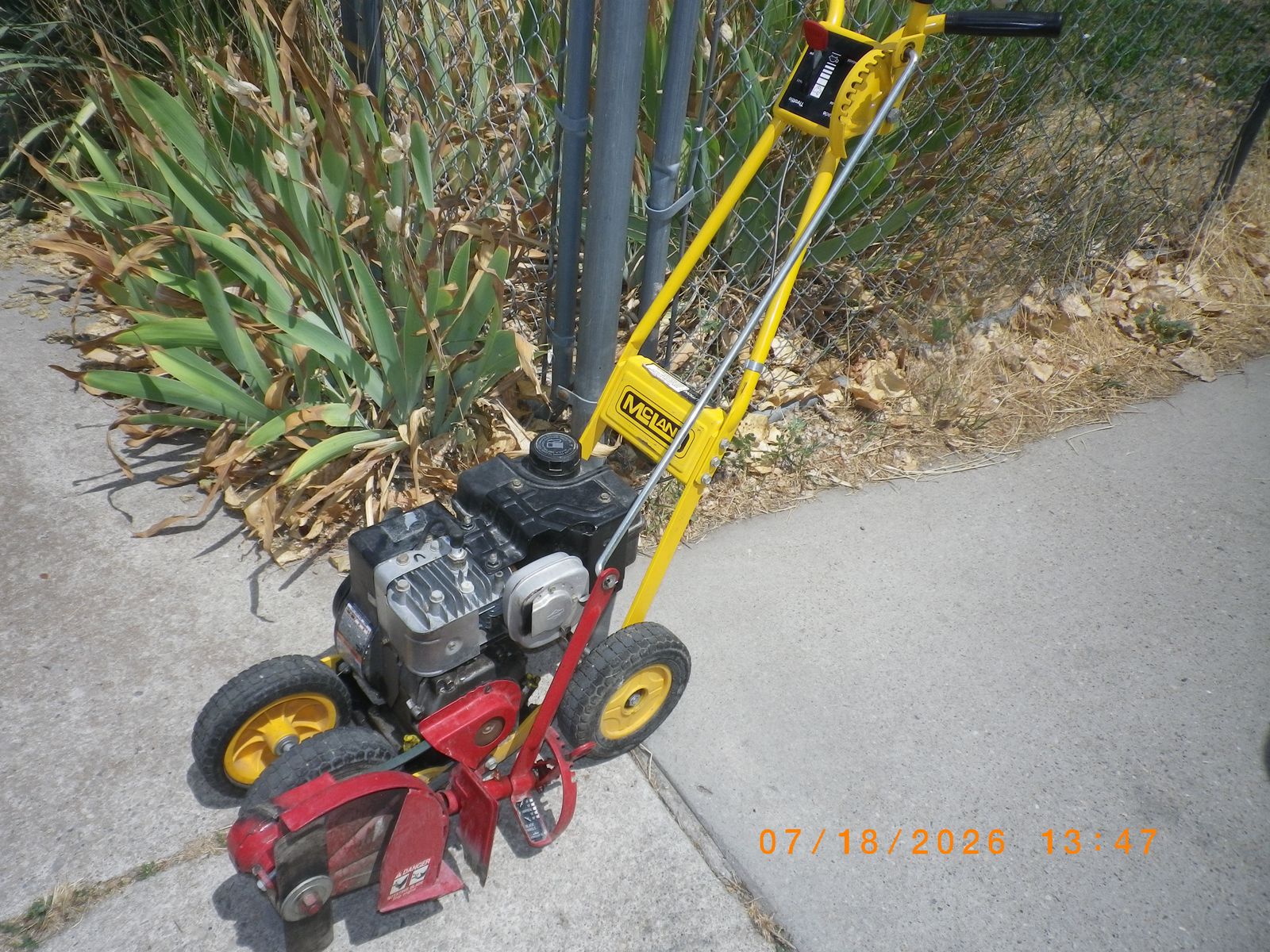 Lawn edger
