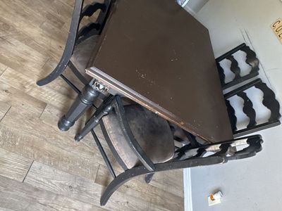 Kitchen table