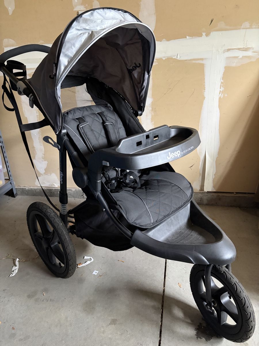 Jeep Classic Jogging Stroller