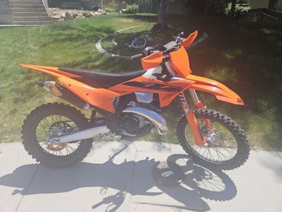 2025 ktm xc 300 only 15hrs
