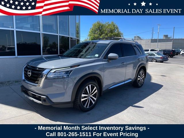 2024 Nissan Pathfinder Platinum