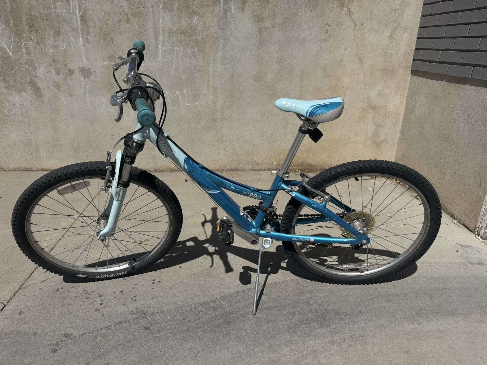 Trek girls bike m220