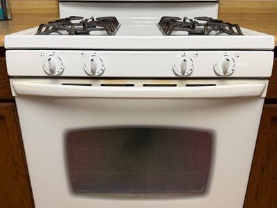 Amana Maytag Gas Range Stove Oven, White