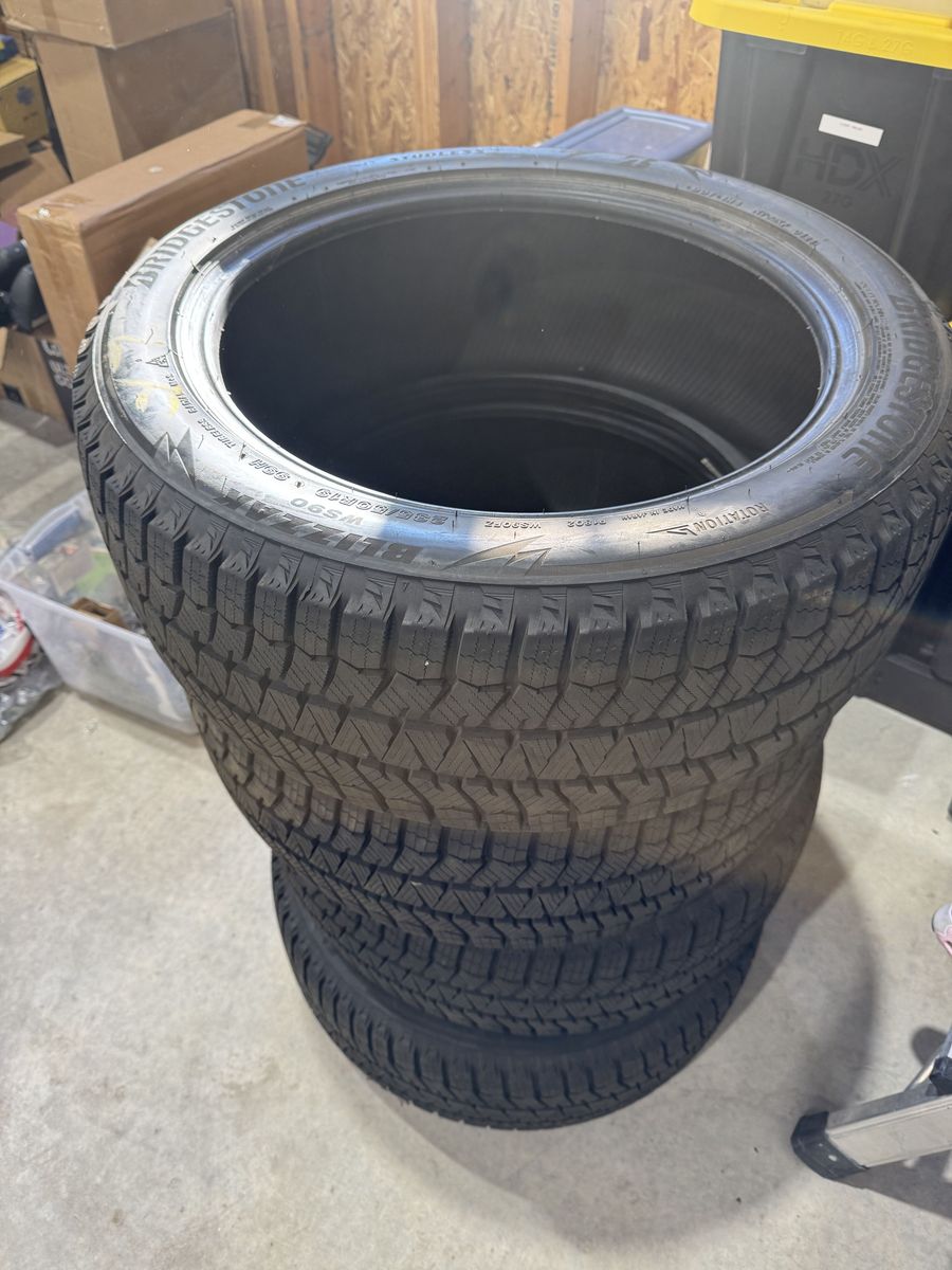 Set of 4 – Bridgestone Blizzak WS90 235/50R19 | Essentially New