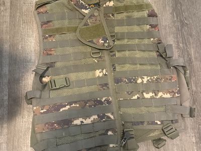 Camo vest clothing, paintball lot