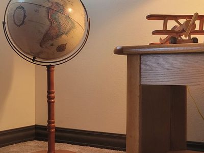 Replogle Commander II Floor Globe, Antique 16"