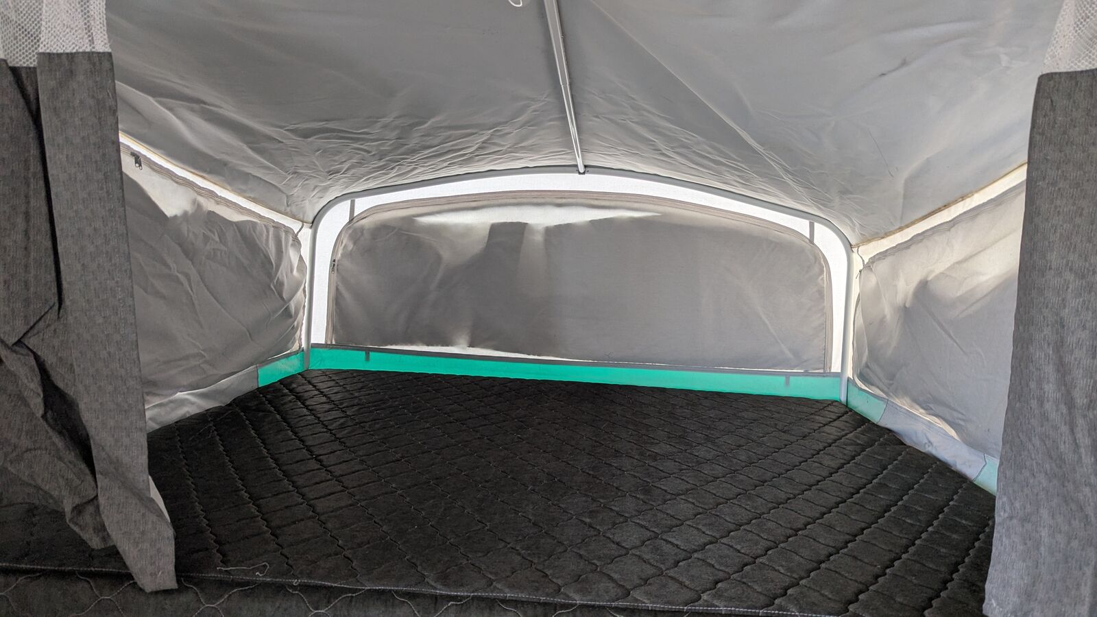 2004 Fleetwood Sequoia Pop-Up Camper - Lightweight, Family-Friendly w/ Shower, A/C, Heat & More!