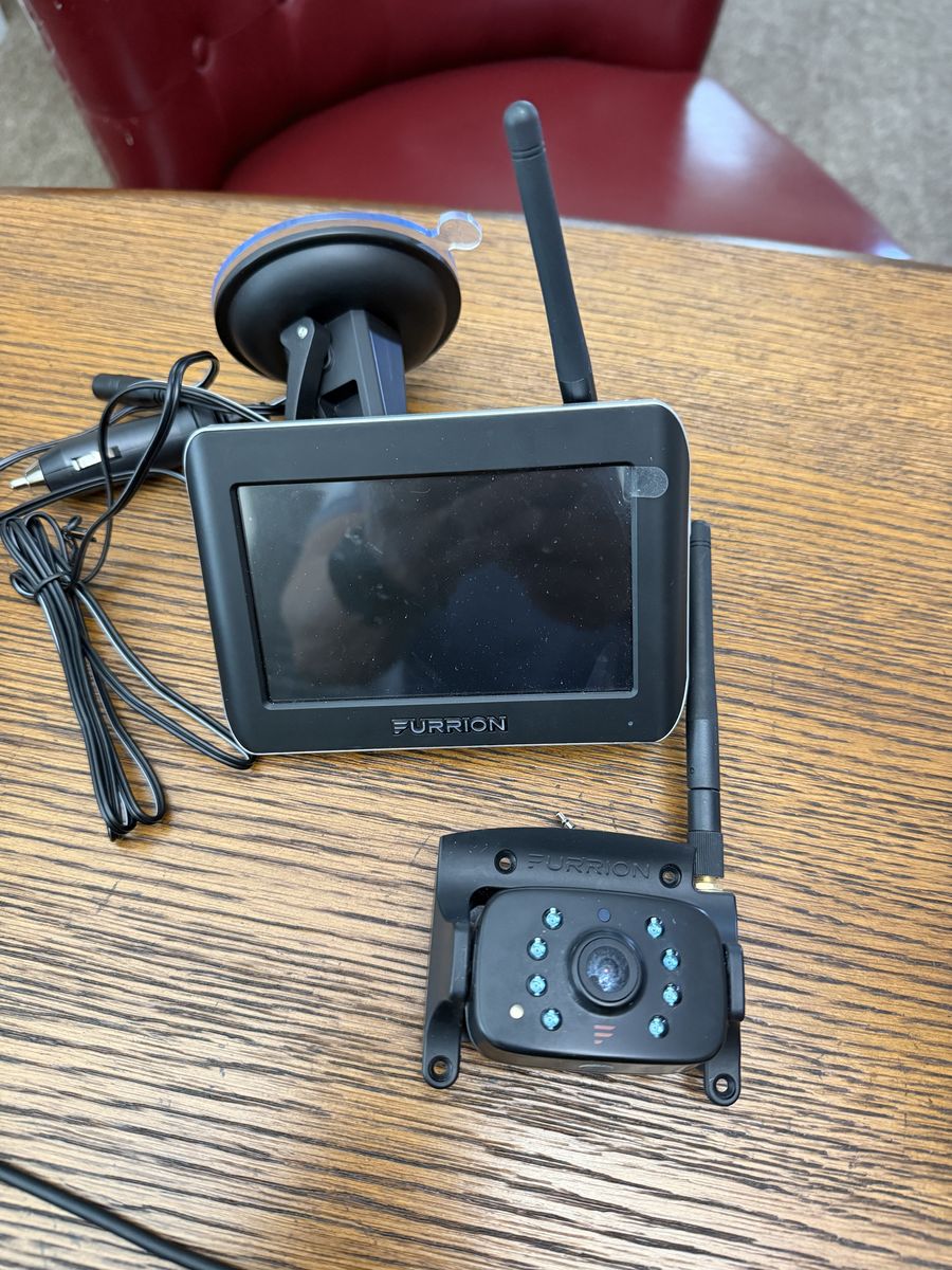 Furrion Vision S Wireless RV Backup Camera System w/ Night Vision - Rear Mount - 5" Screen