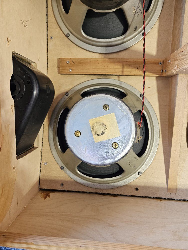 Main image 6