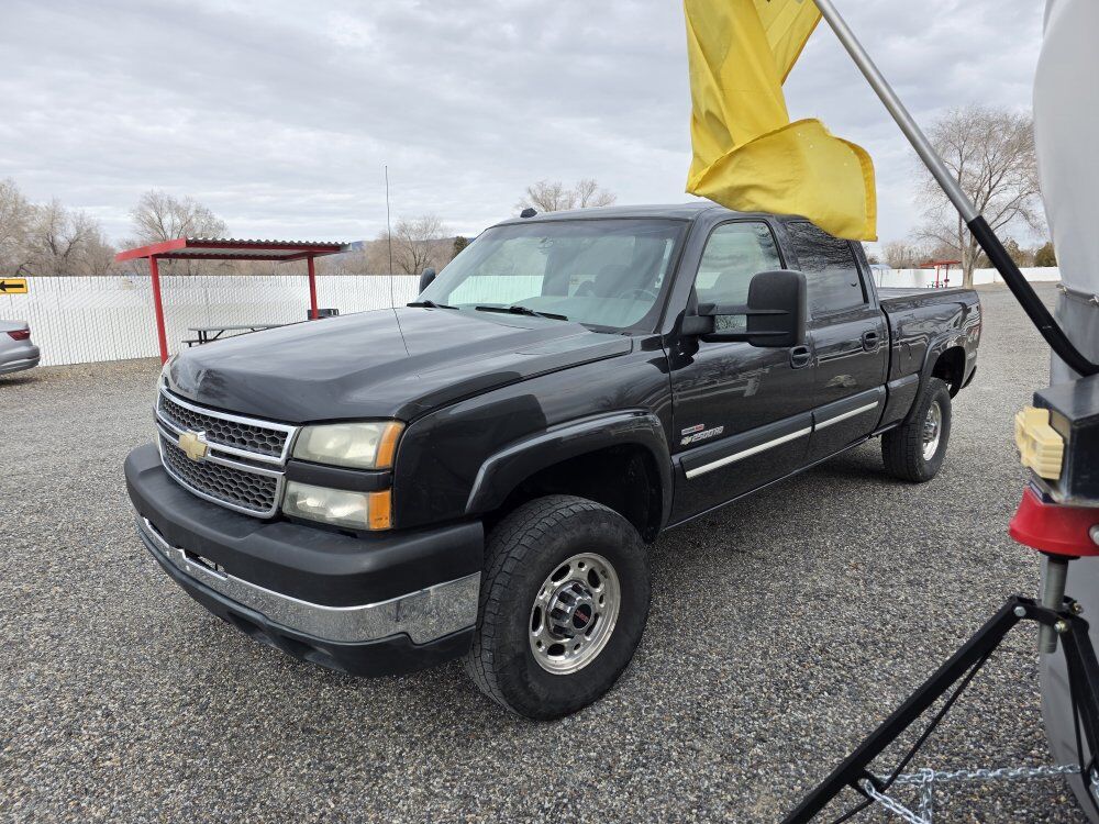 2005 CHEVROLET SILVERADO 2500HD LS