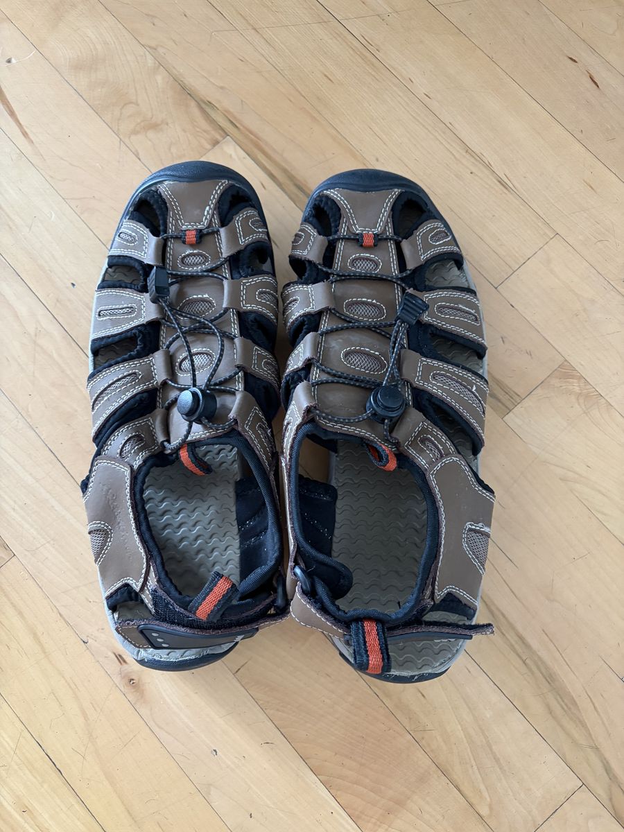 EDDIE BAUER SANDALS  NEW  SZ 10 BROWN