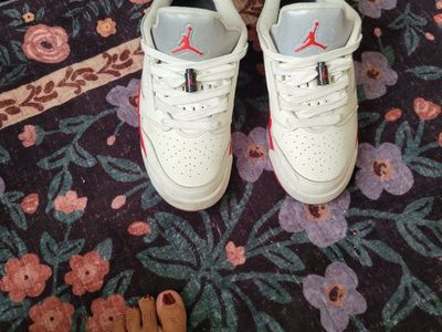 Nike Air Jordan Spizike Low White Red Men's Size 9 US Used