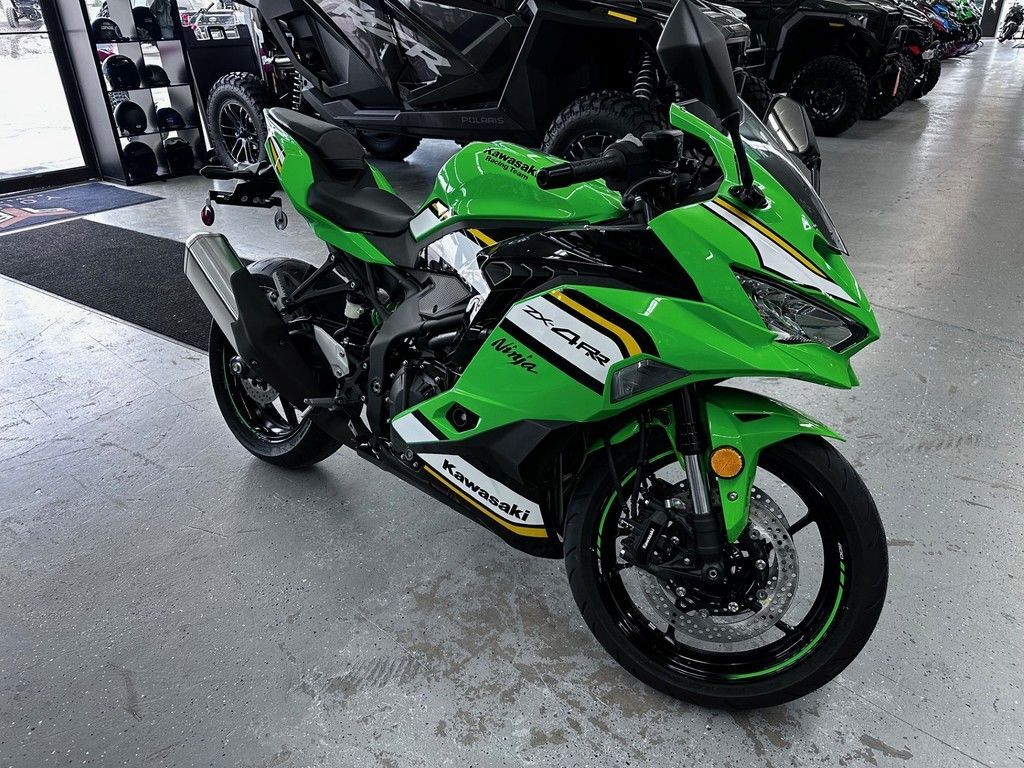 2025 Kawasaki NINJA® ZX™-4RR ABS