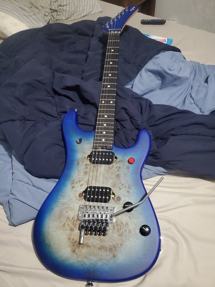 EVH 5150 deluxe Burl top guitar