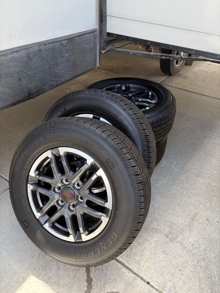 265/65r18 Toyota wheels/tires