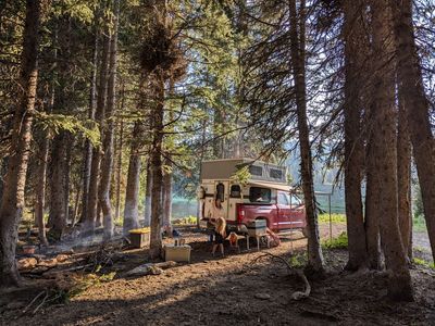 Four Wheel Camper Hawk Shell 2008
