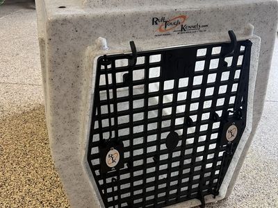 Ruffland / Ruff Tough Dog Kennel