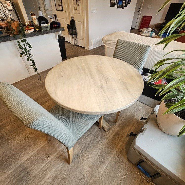 Dining Room Table and Chairs