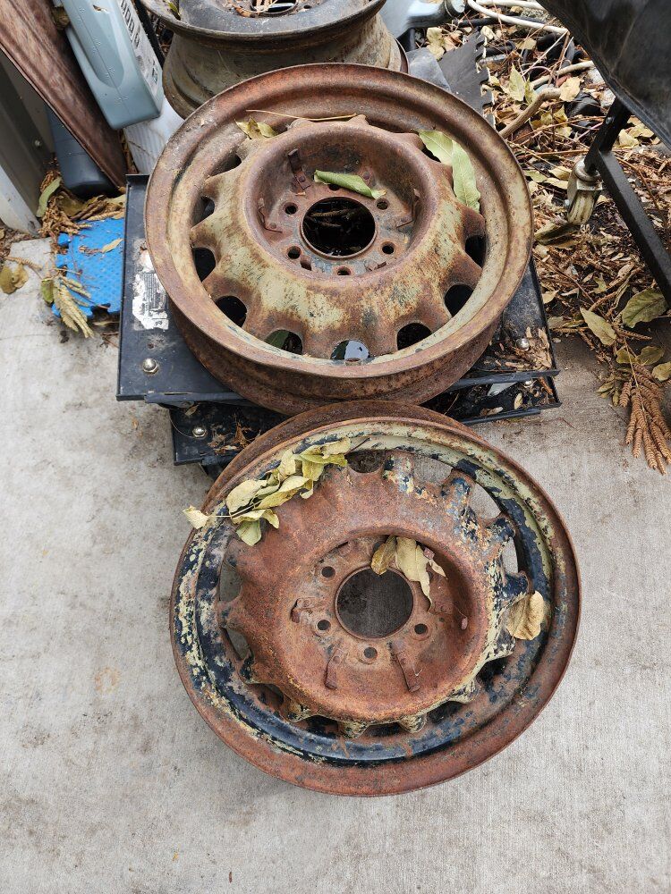 2 17 inch Artillery Wheels 6x5.5