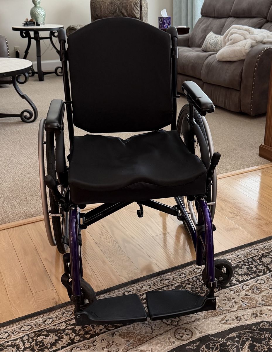 Quickie QX Folding Ultra Light Wheelchair