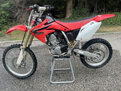 Honda CRF150R Dirt Bike - Red - Used - Great Condition