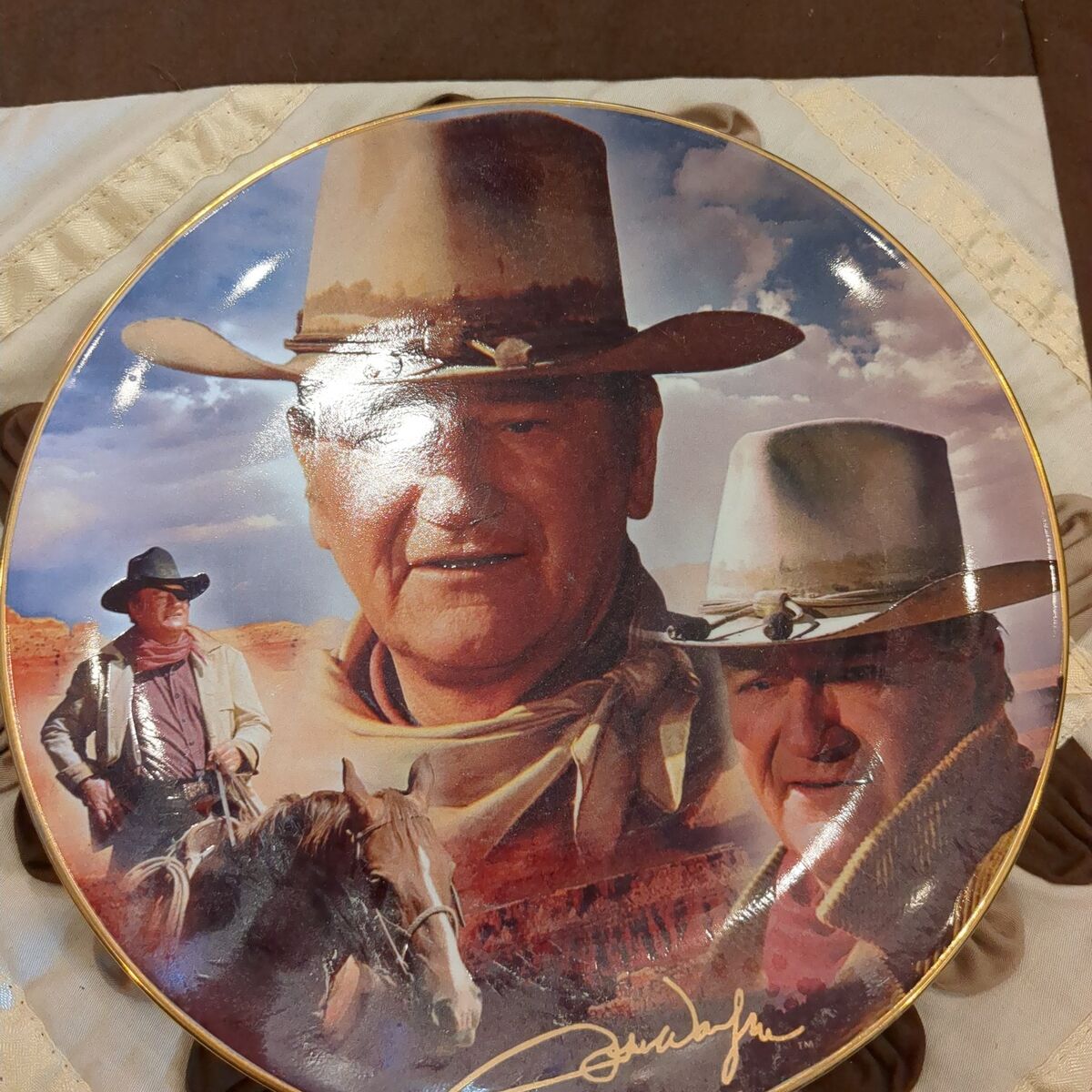 John Wayne collectors plate #5
