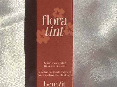 Benefit Flora Tint Lip & Cheek Stain