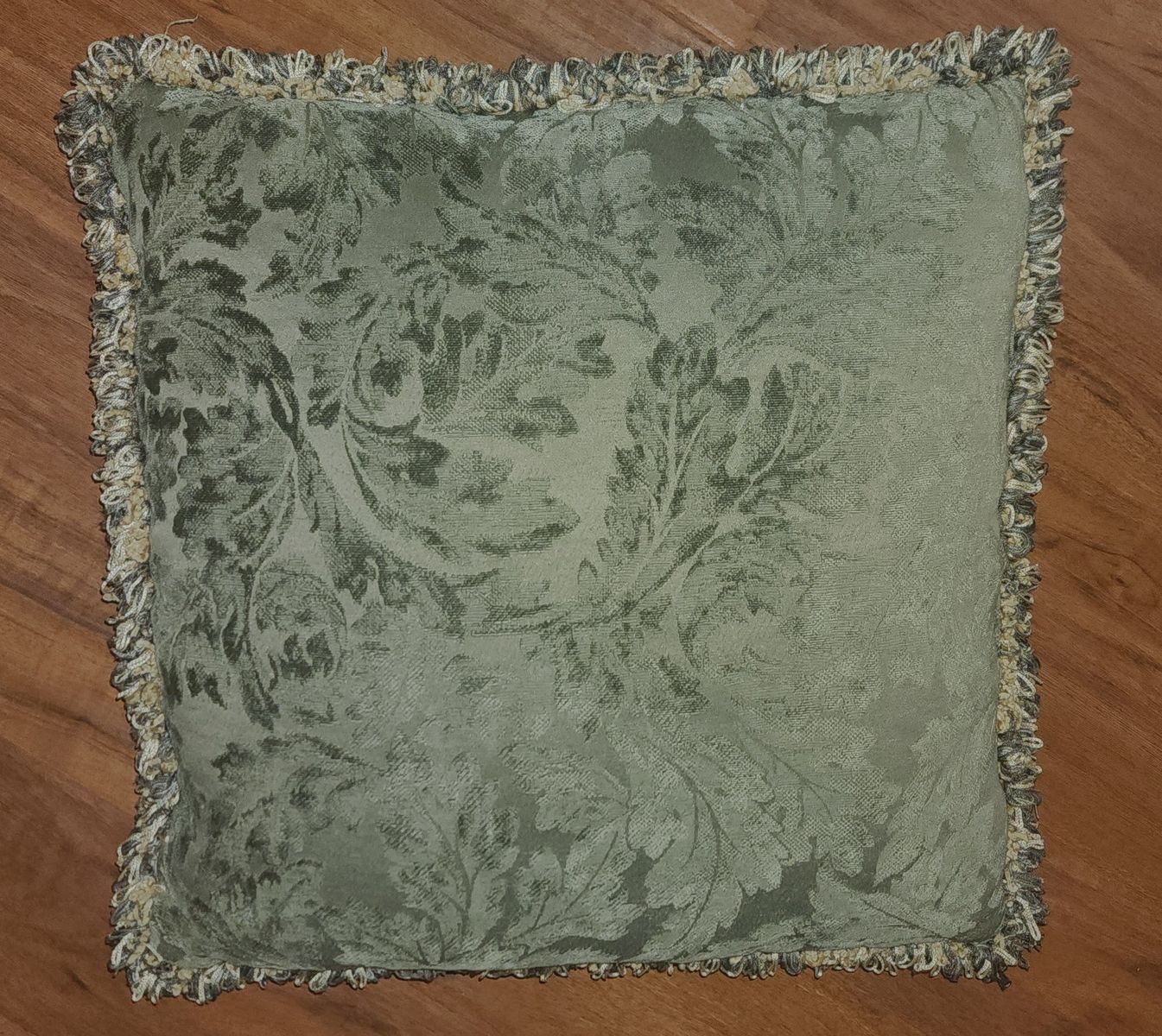 Main image 3