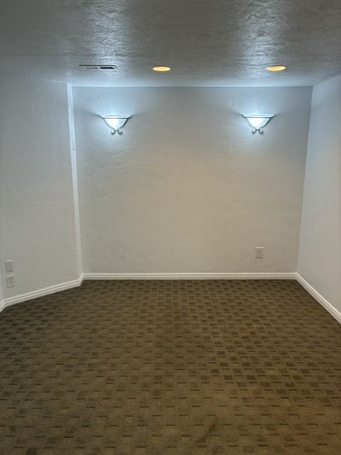 Main image 15