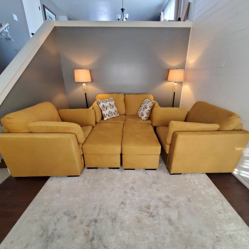 Keerwick Ottomans x2, Loveseat x1, Chairs x2