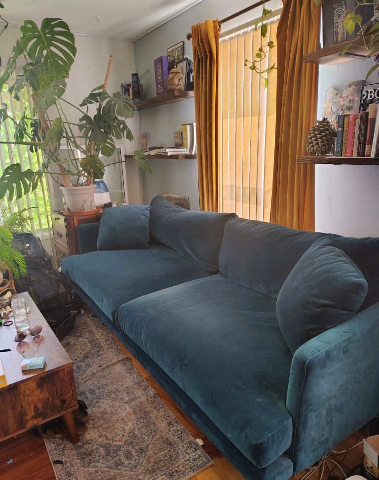 Couch you've been looking for. 