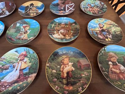 M.J. Hummel Collector Plates Set – 26 Plates – Limited Edition – Excellent Condition