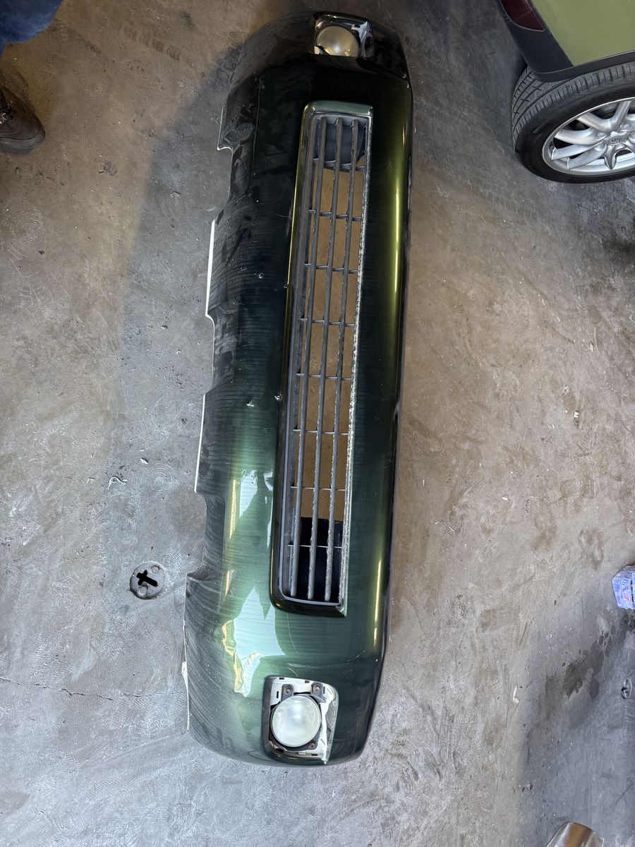 2008-14 Toyota Sequoia Oem Front Bumper