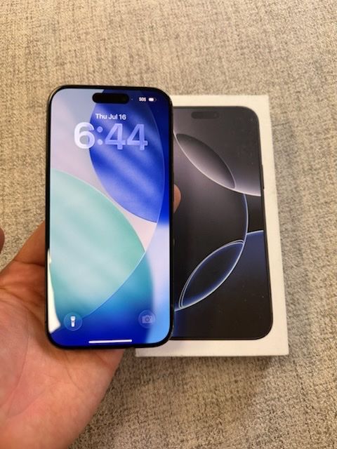 iPhone 15 Pro 1TB Unlocked- with box