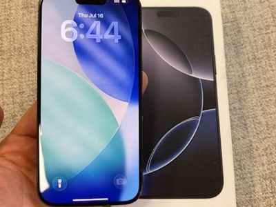 iPhone 15 Pro 1TB Unlocked- with box