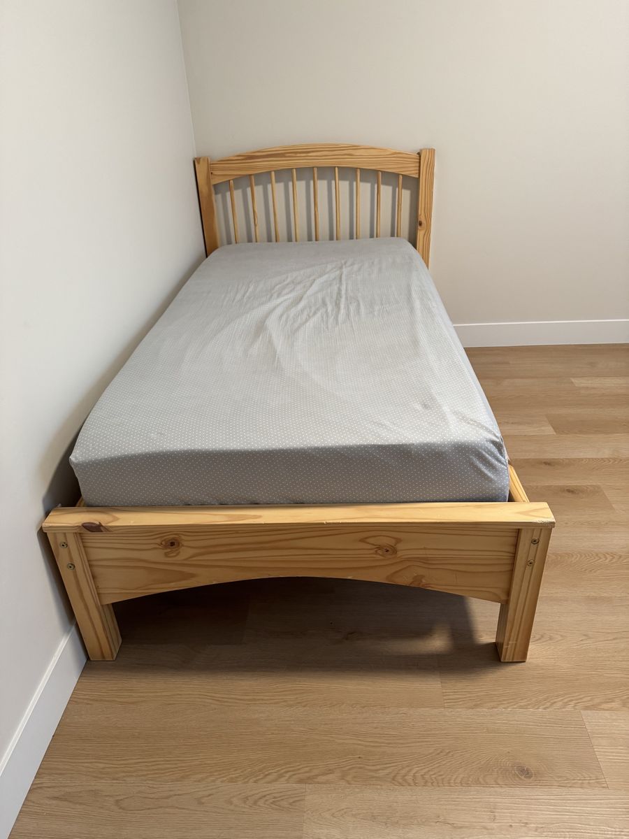 Twin Bed