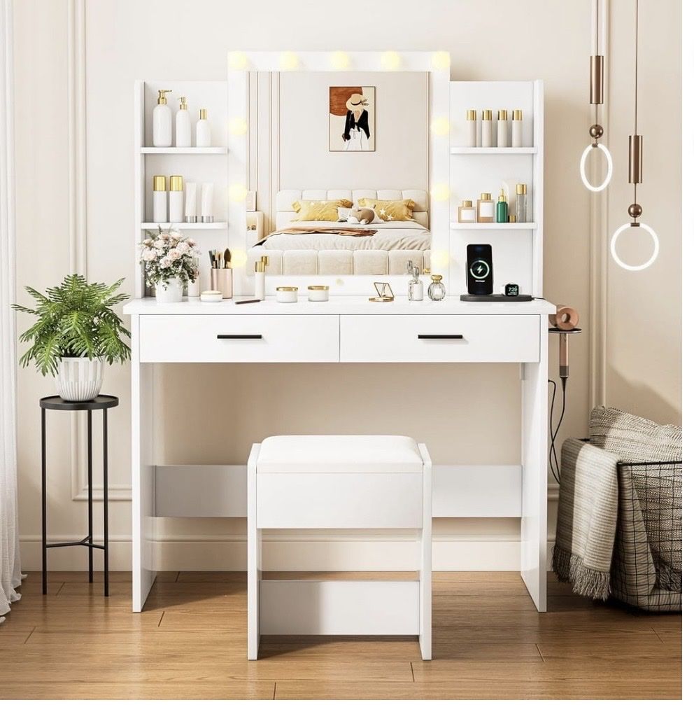 Make Up Vanity With LED Lighting & Large Mirror