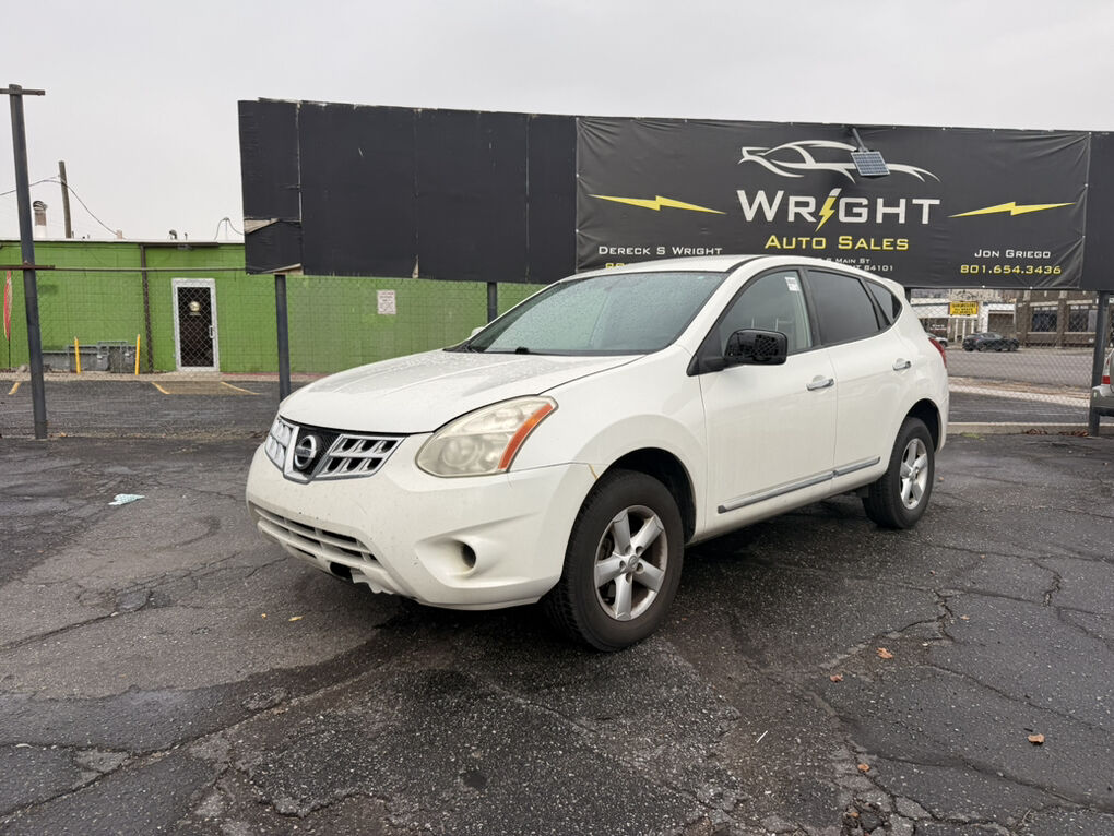 2013 NISSAN ROGUE S