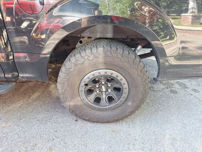 Ford Raptor Beadlock Capable Wheels 315/70r17 BFG KO2 Tires