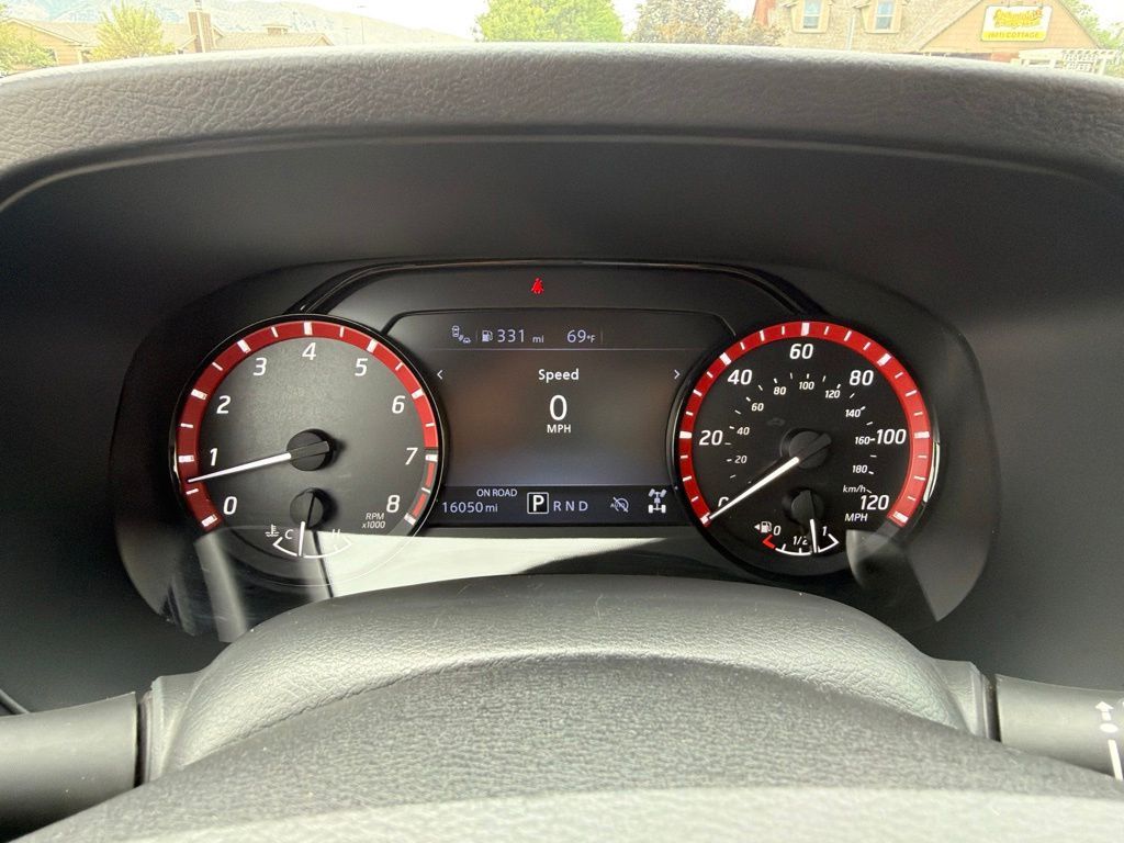 Main image 12