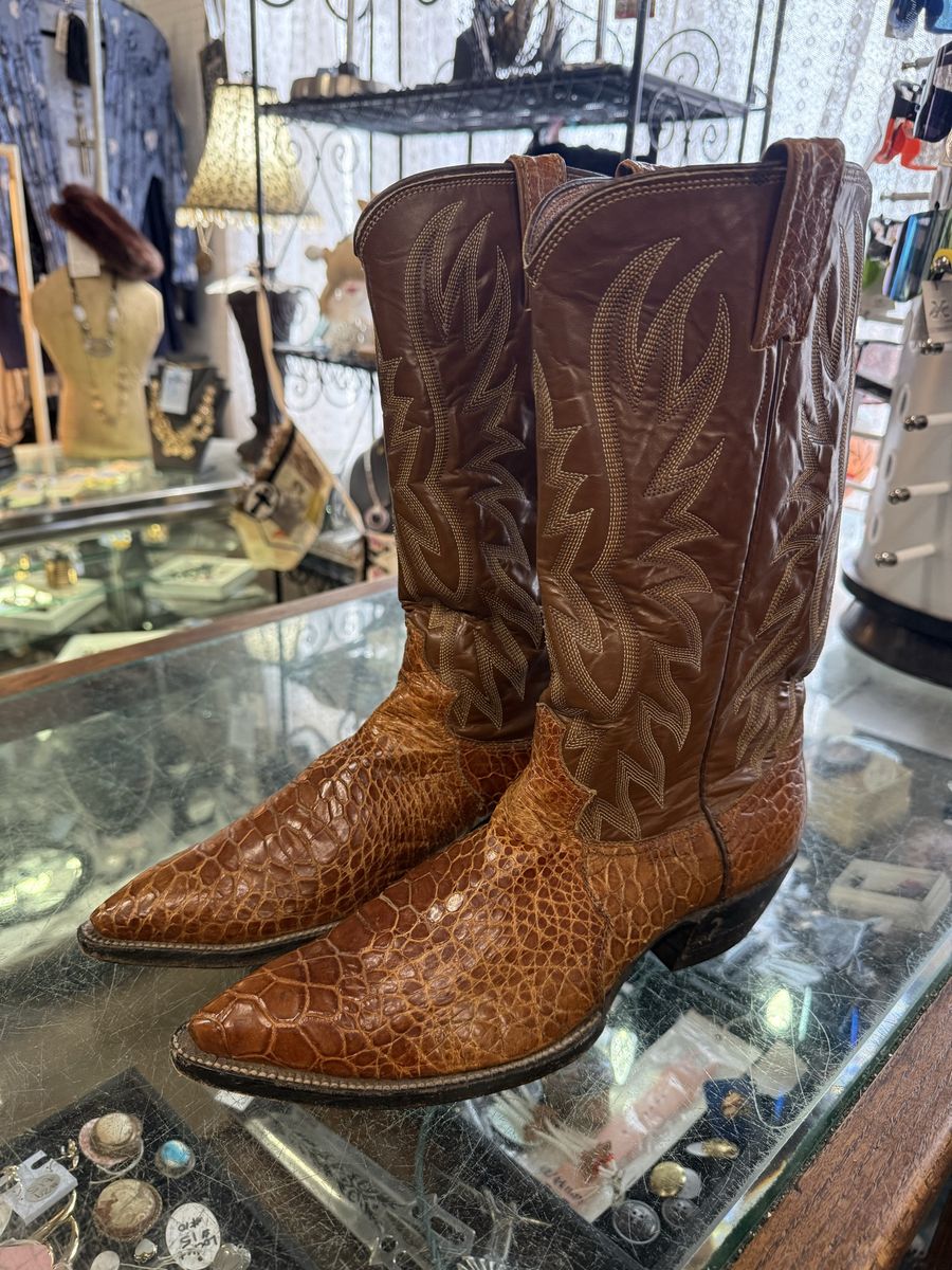 Vintage Justin Pre-ban Turtle Skin Boots