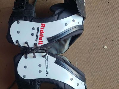 youth XL football shoulder pads