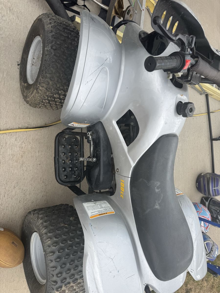 100 cc kids 4 wheeler