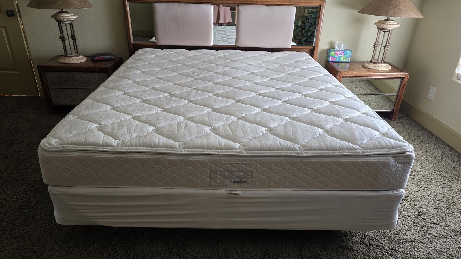 Sleep Number Cal King w/foundation and metal frame