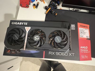 9060 Xt 16 Gb