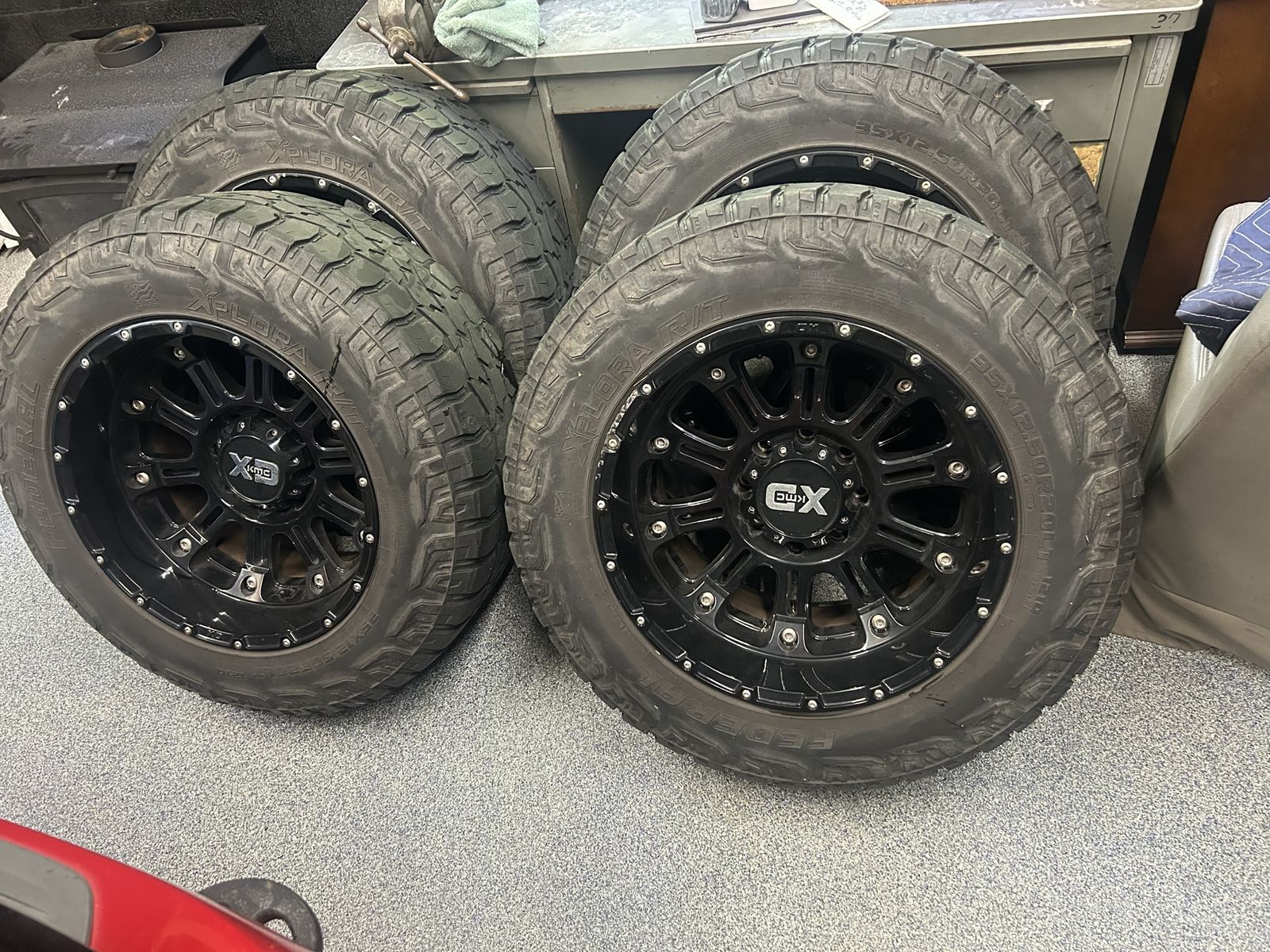 20x12 kmc xd 829s 8x6.5