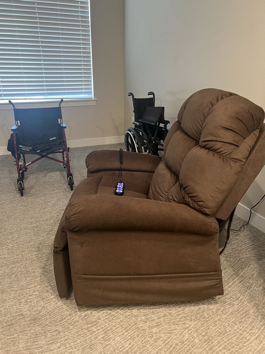 Brown Power Lift Recliner Chair