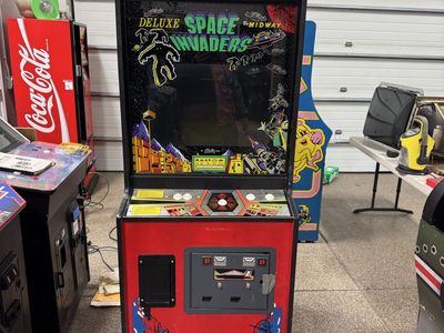 Space Invaders Deluxe Arcade